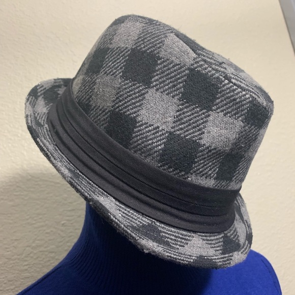 Something Special Accessories - NWOT Gray Plaid Fedora Hat - Perfect Condition